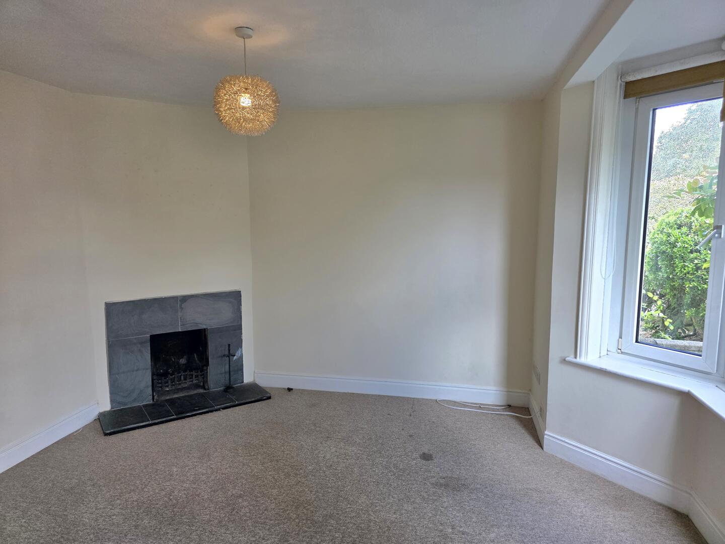 3 bed property in Whitepit Lane, Newport